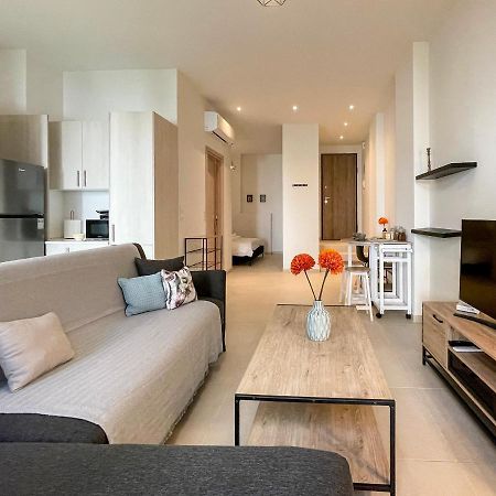 Soho Modern 55Sqm Studio With Secret Garden Apartment Athens Ngoại thất bức ảnh